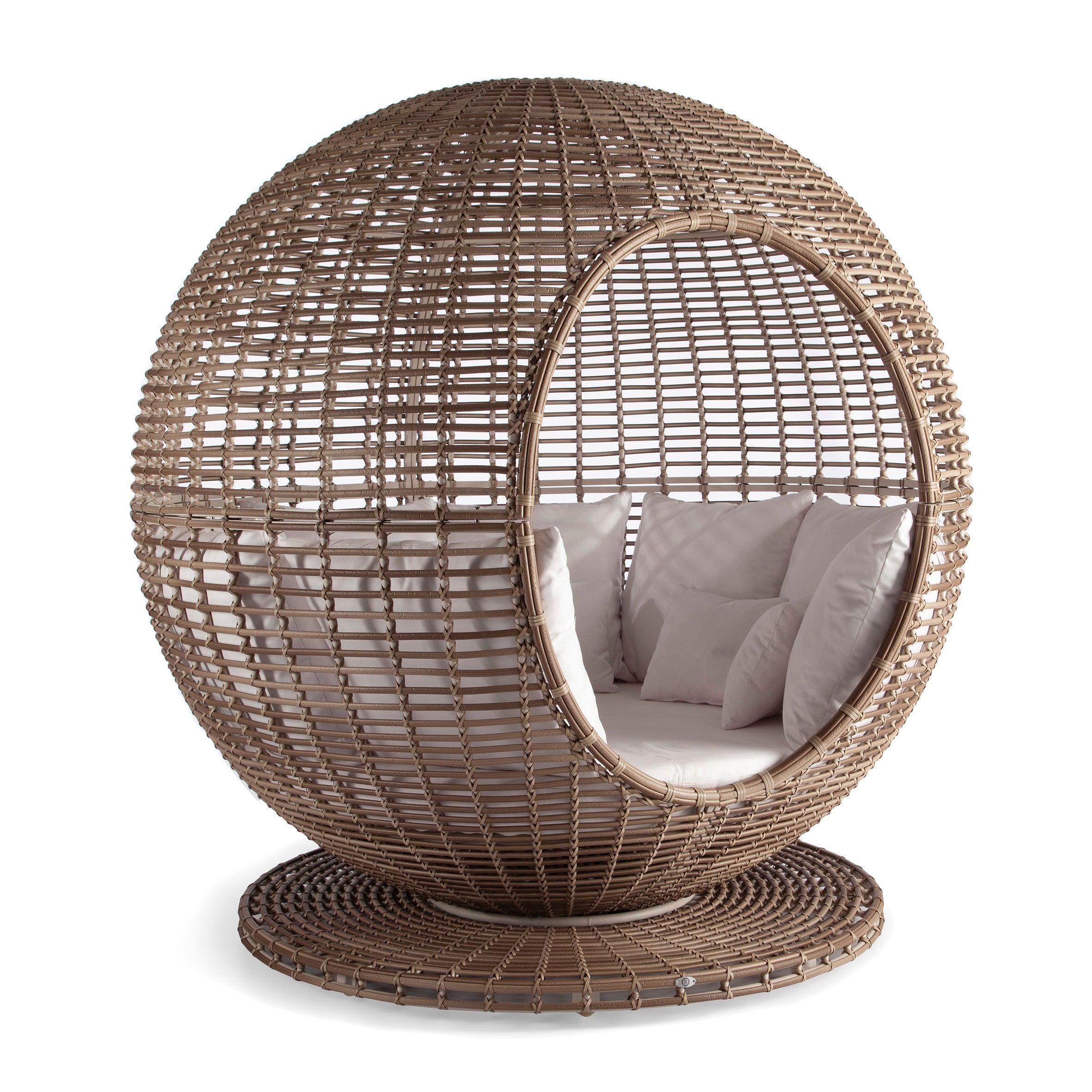 Igloo Daybed with Swivel